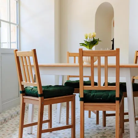 Apartament Les Cariatides