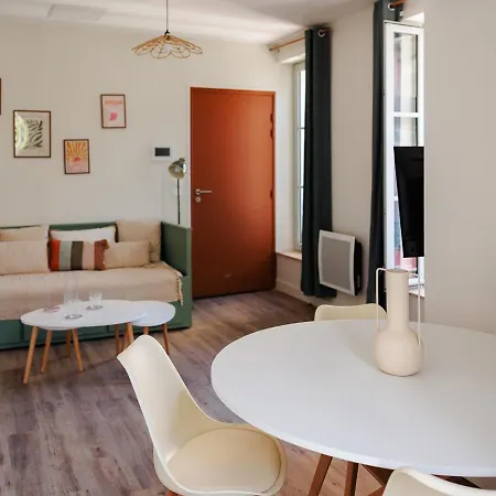 Les Cariatides Apartament *