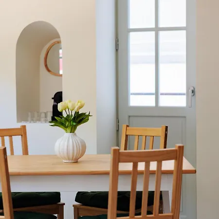 Apartament Les Cariatides